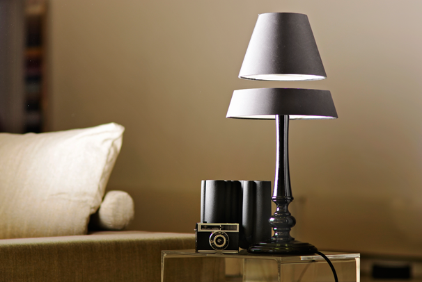 Floating table lamp