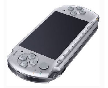 Sony's PSP 3000 Soars in Japan, but is New LCD Flawed? | PCWorld